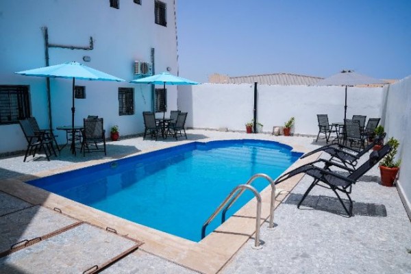 Appartements de lux avec piscine et garage